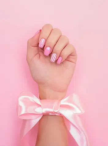 gloss lounge pink nails hand
